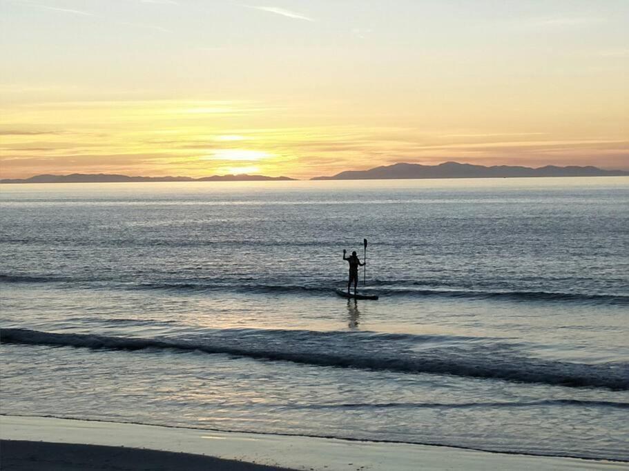 Beachfront Bliss Paraparaumu Extérieur photo