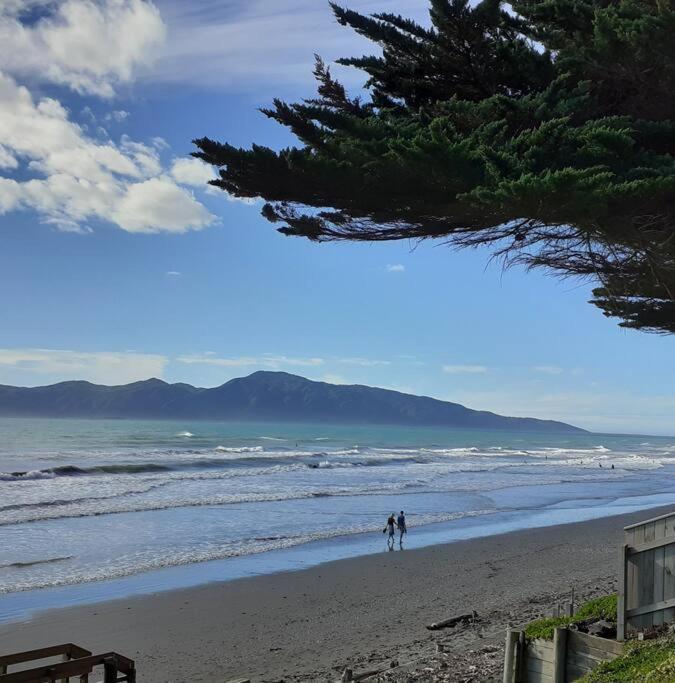 Beachfront Bliss Paraparaumu Extérieur photo