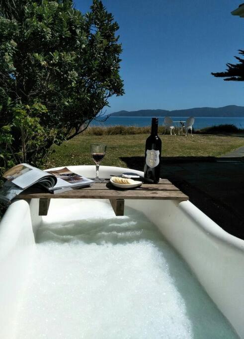 Beachfront Bliss Paraparaumu Extérieur photo